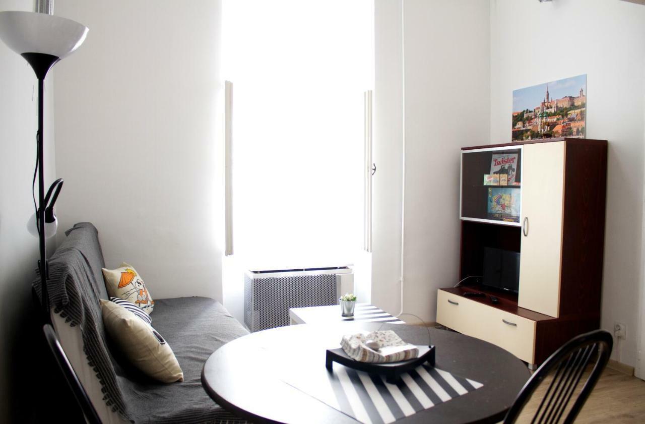 Minion & Snoopy Apartman บูดาเปสต์ ภายนอก รูปภาพ